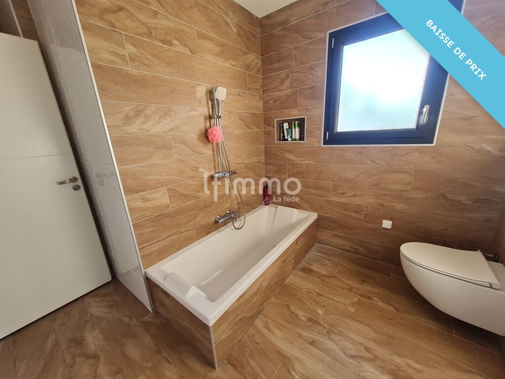 Photo 15 : Maison 141.19m² Terrain 528m² Garage Chalet