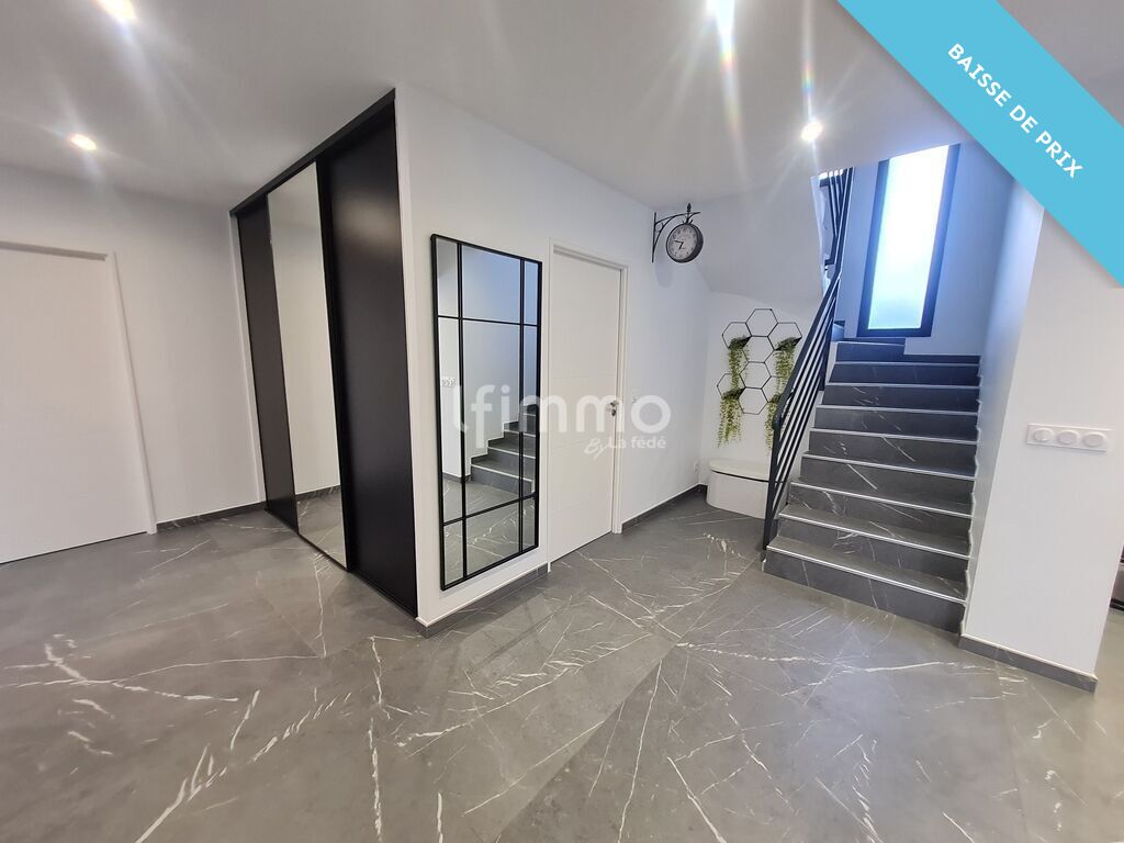 Photo 4 : Maison 141.19m² Terrain 528m² Garage Chalet