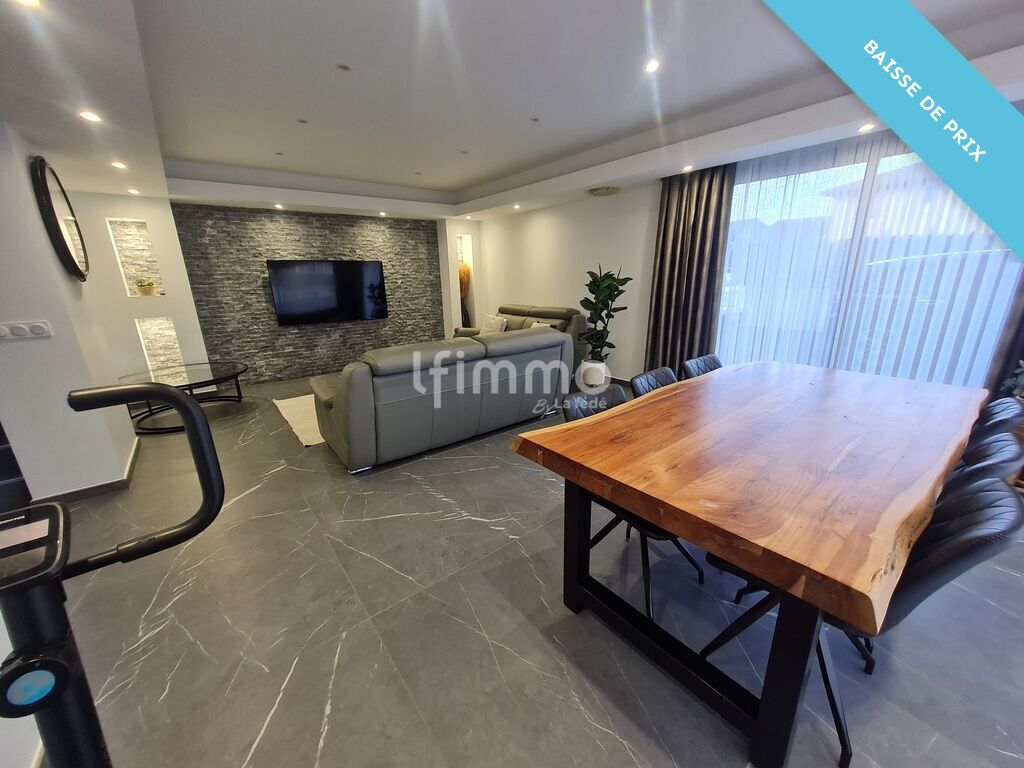 Photo 6 : Maison 141.19m² Terrain 528m² Garage Chalet