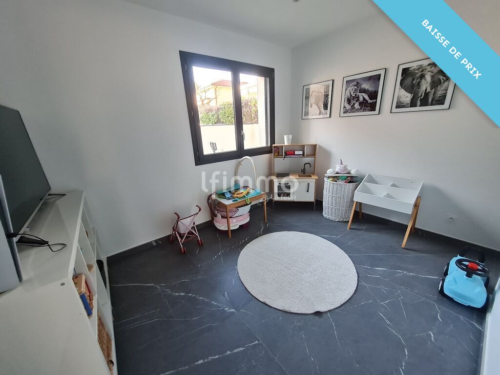 Photo 9 : Maison 141.19m² Terrain 528m² Garage Chalet