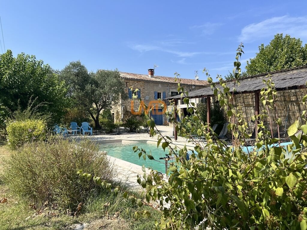 Photo 11 : Typique Mas en pierre avec piscine et dépendances