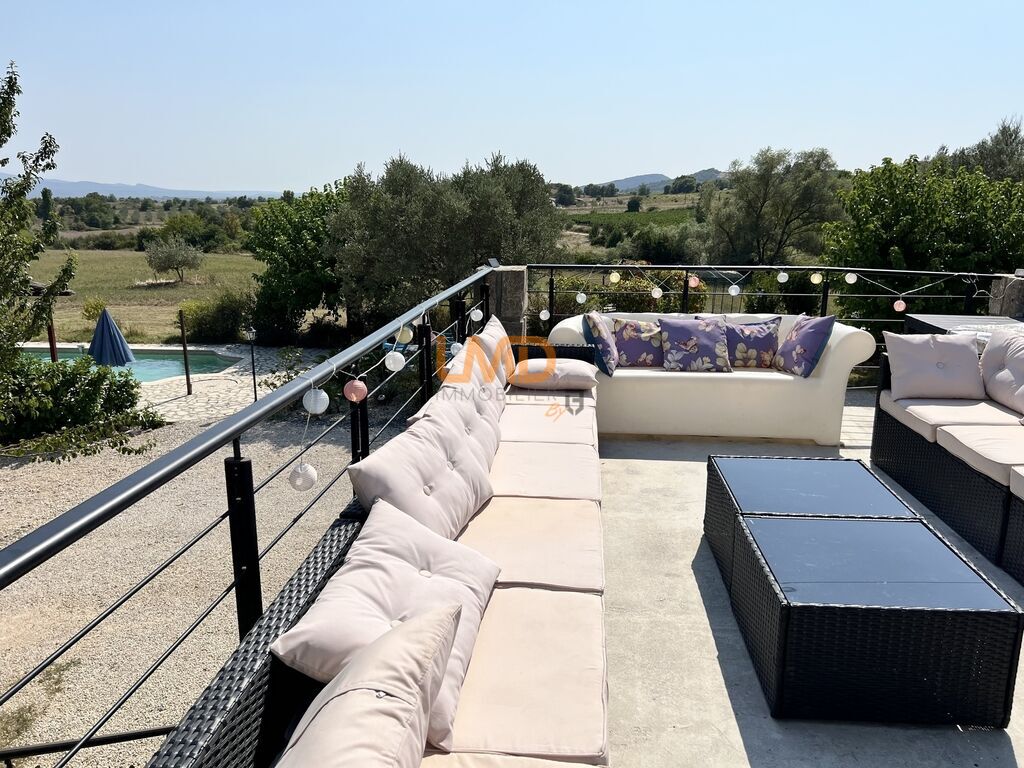 Photo 8 : Typique Mas en pierre avec piscine et dépendances