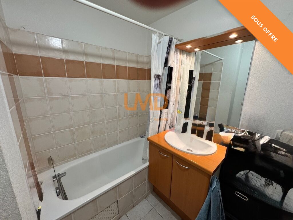 Photo 11 : Bel appartement prox Nîmes à Générac ascenseur piscine parking p