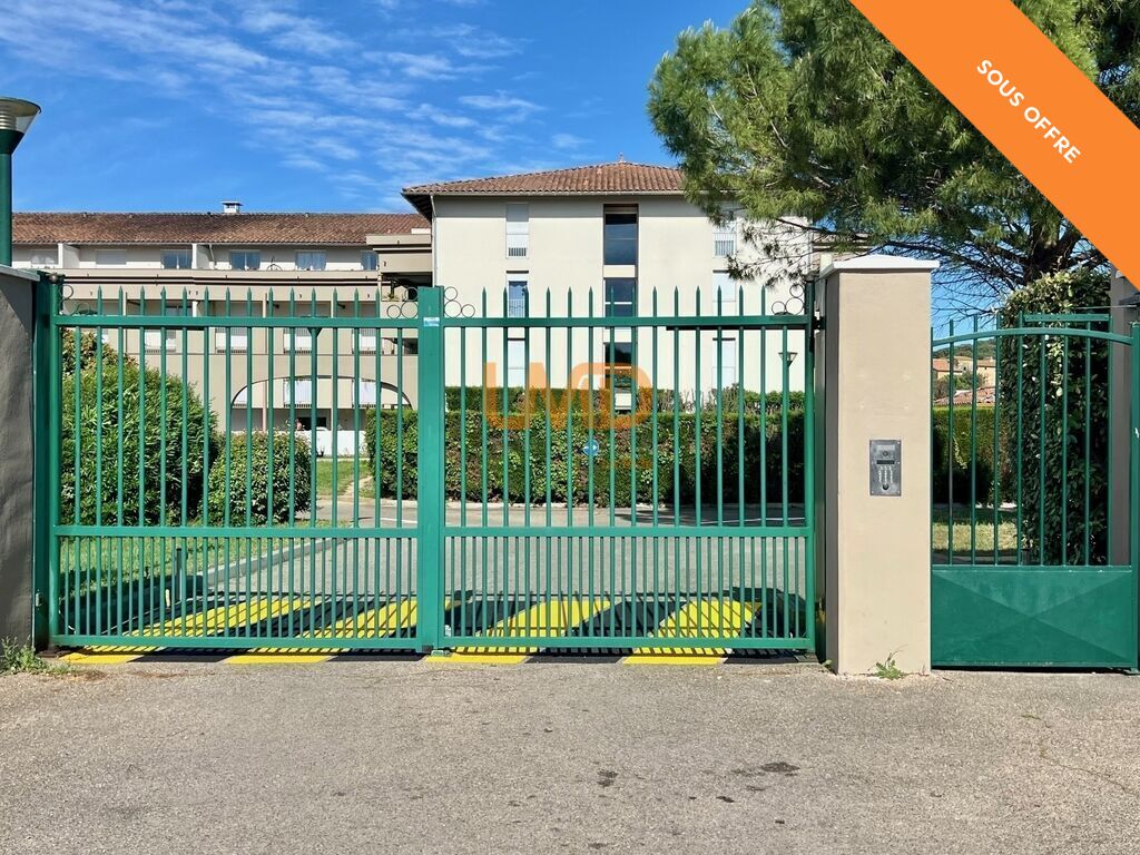 Photo 13 : Bel appartement prox Nîmes à Générac ascenseur piscine parking p