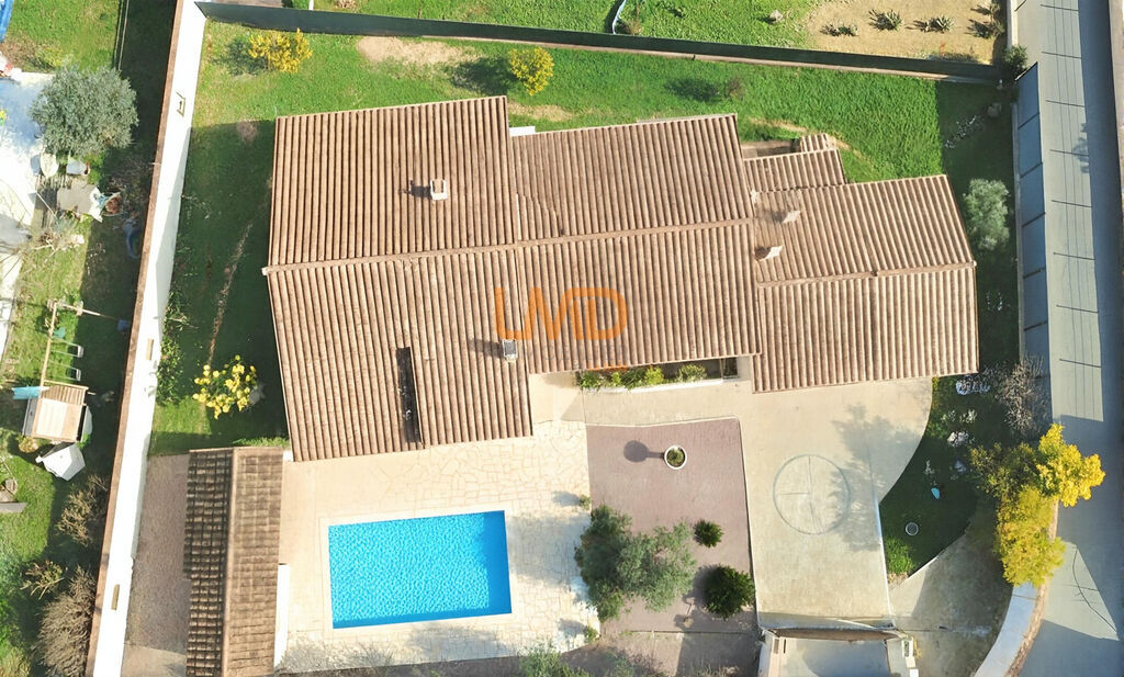 Photo 3 : Villa plain pied piscine oliveraie calme Figanieres