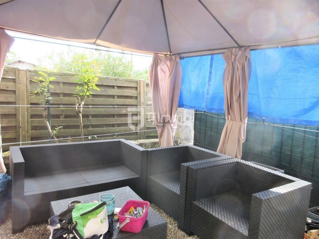 Photo 1 : Maison de ville en pierre