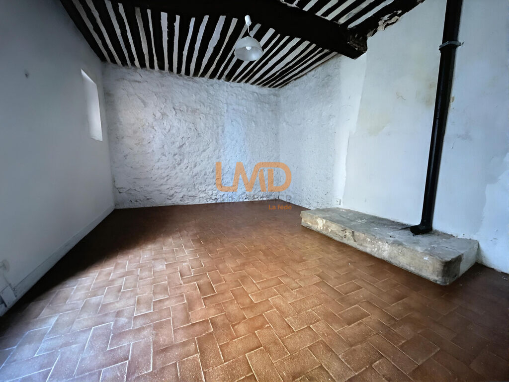 Photo 5 : Maison de village en pierre potentiel Chateaudouble calme