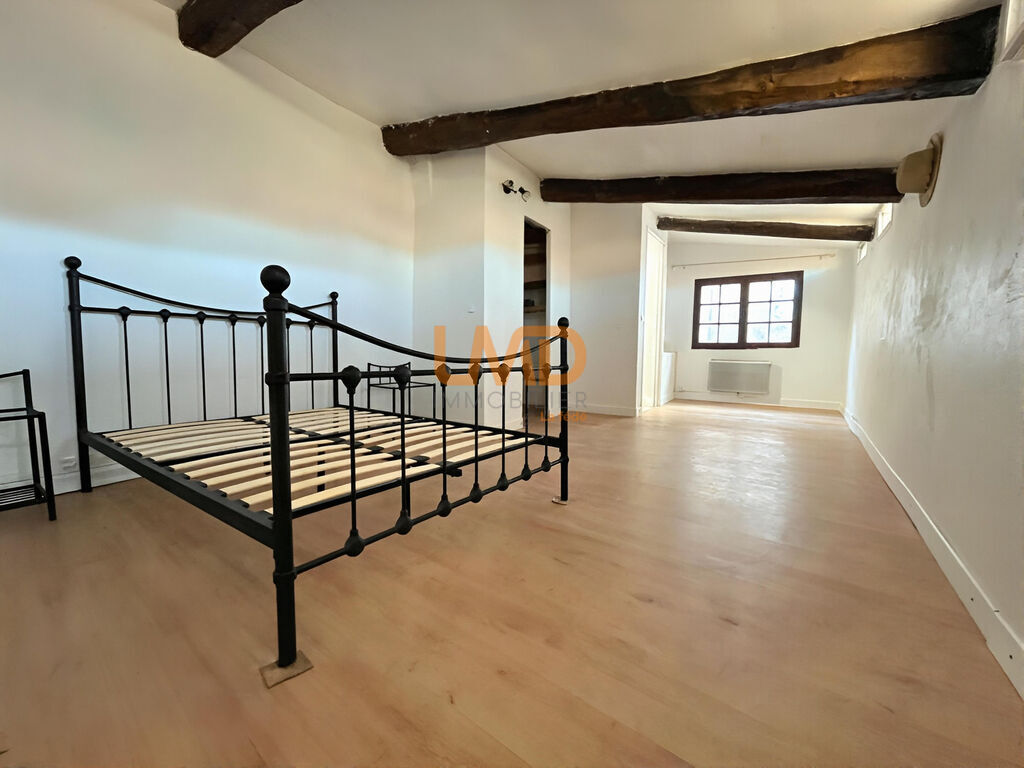 Photo 6 : Maison de village en pierre potentiel Chateaudouble calme