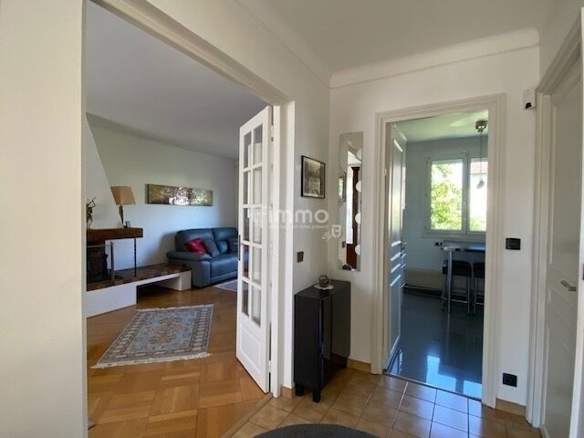 Photo 10 : Maison familiale avec jardin et terrasse