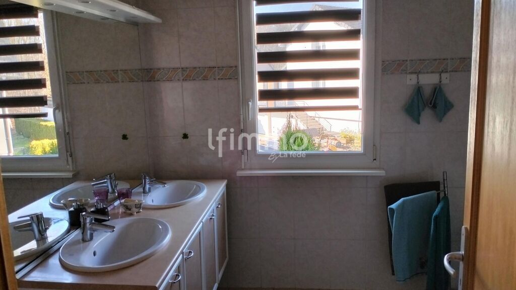 Photo 19 : Maison 7 pièces sur 8,27 ares