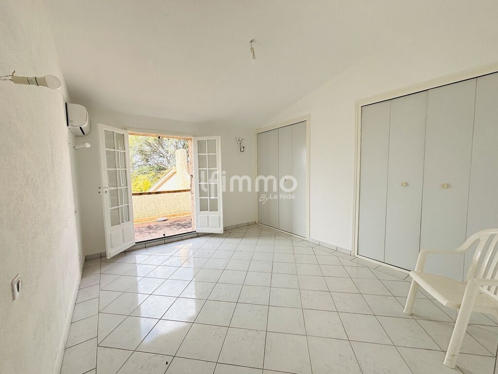 Photo 16 : Valescure – Villa 213 m² – 5 chambres – Terrain 1300 m²