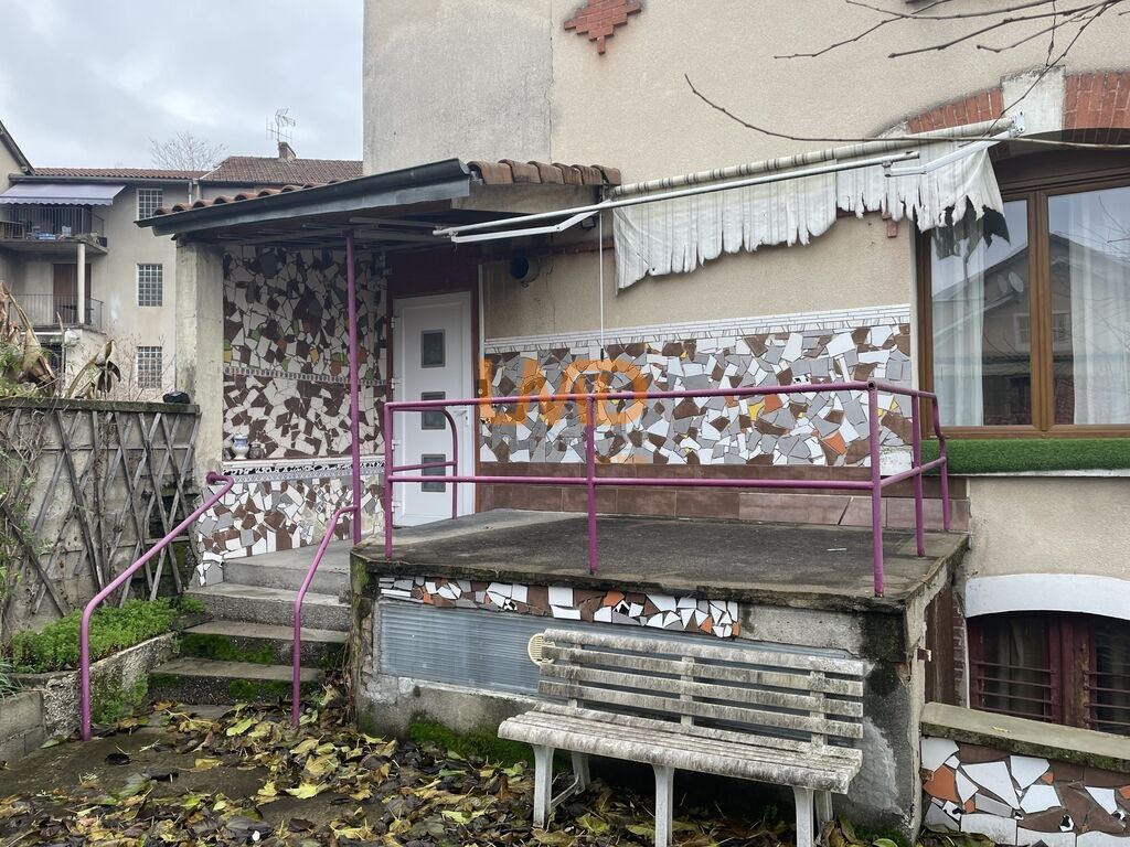 Photo 12 : Maison T7 en pierre sur sous-sol