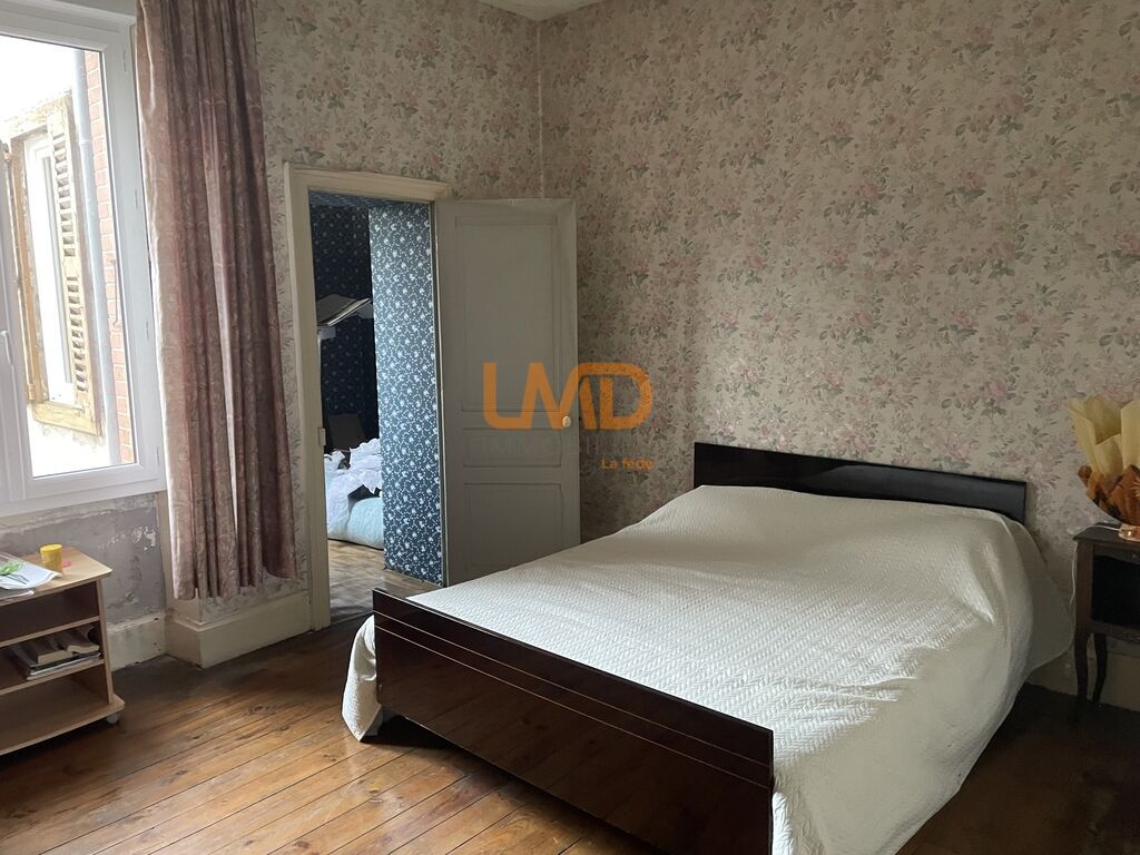 Photo 8 : Maison T7 en pierre sur sous-sol