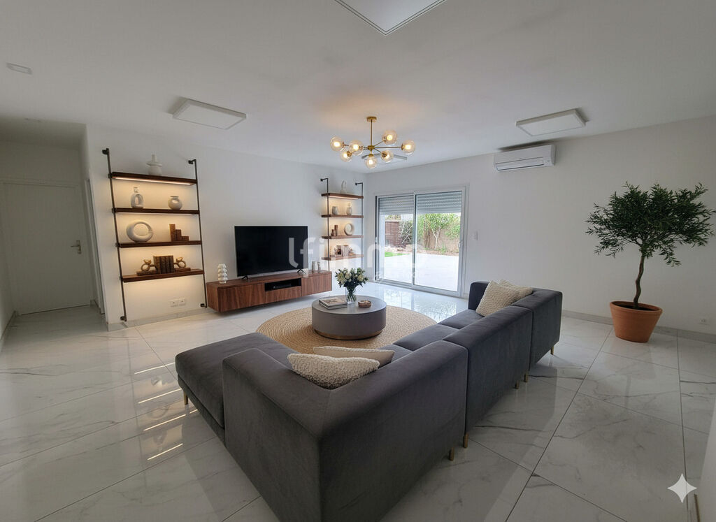 Photo 2 : Maison 121 m² + Dépendance 55 m² - St Sulpice et Cameyrac