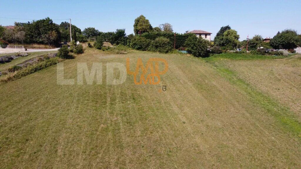 Photo 2 : Terrain de 2625 m² à BAX (31310)