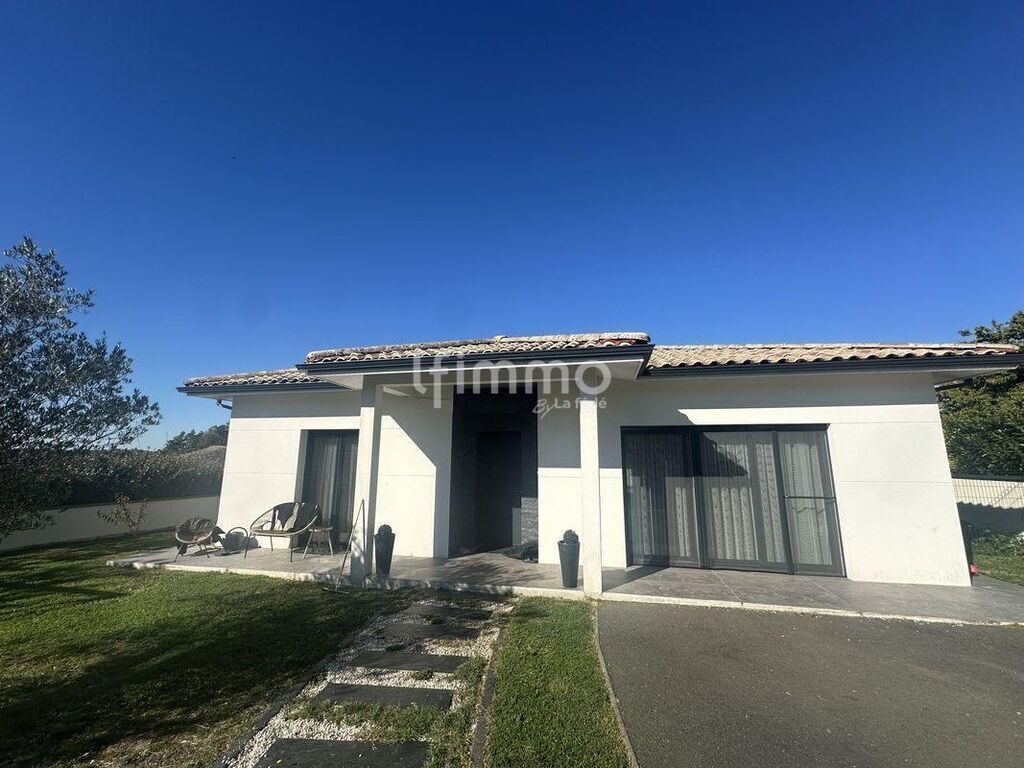 Photo 5 : Villa contemporaine 4pièces de 145 m² – 33750 Croignon