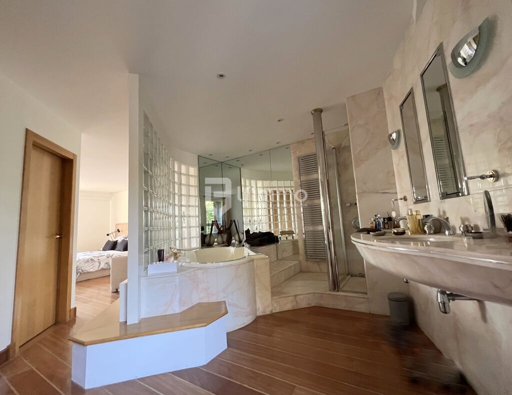 Photo 10 : Exclusivité - Lamorlaye Golf Luzarches - Propriété de 540m² habi