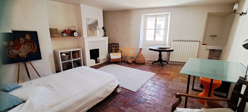 Photo 18 : maison 8 pièces 210m2, jardin