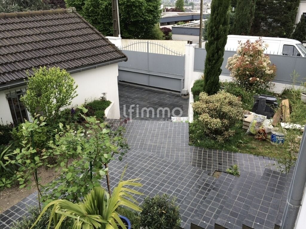 Photo 12 : Maison familiale de 185m2 avec 8 pièces