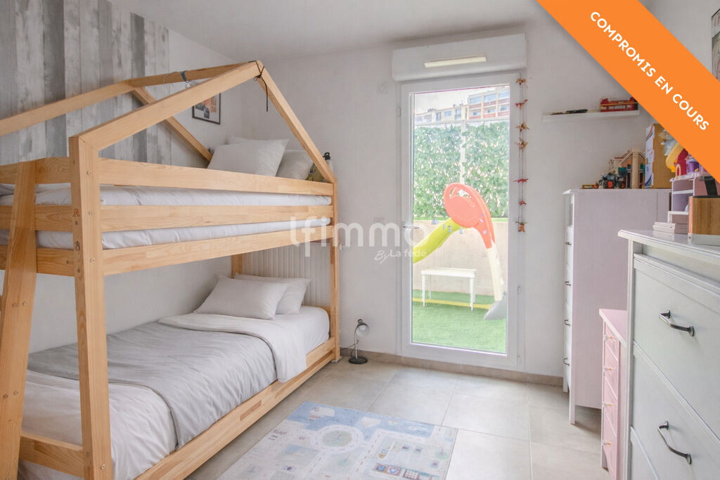 Photo 6 : Appartement T3 - belle terrasse côté jardin