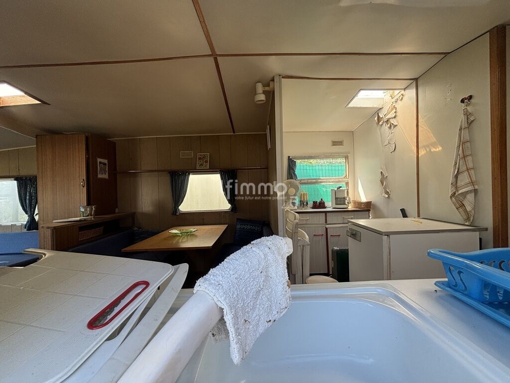 Photo 7 : Mobilhome à rénover sur terrain de 210 m2 environ