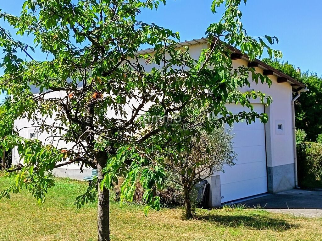 Photo 5 : Terrain d'agrément + garage à camping-car