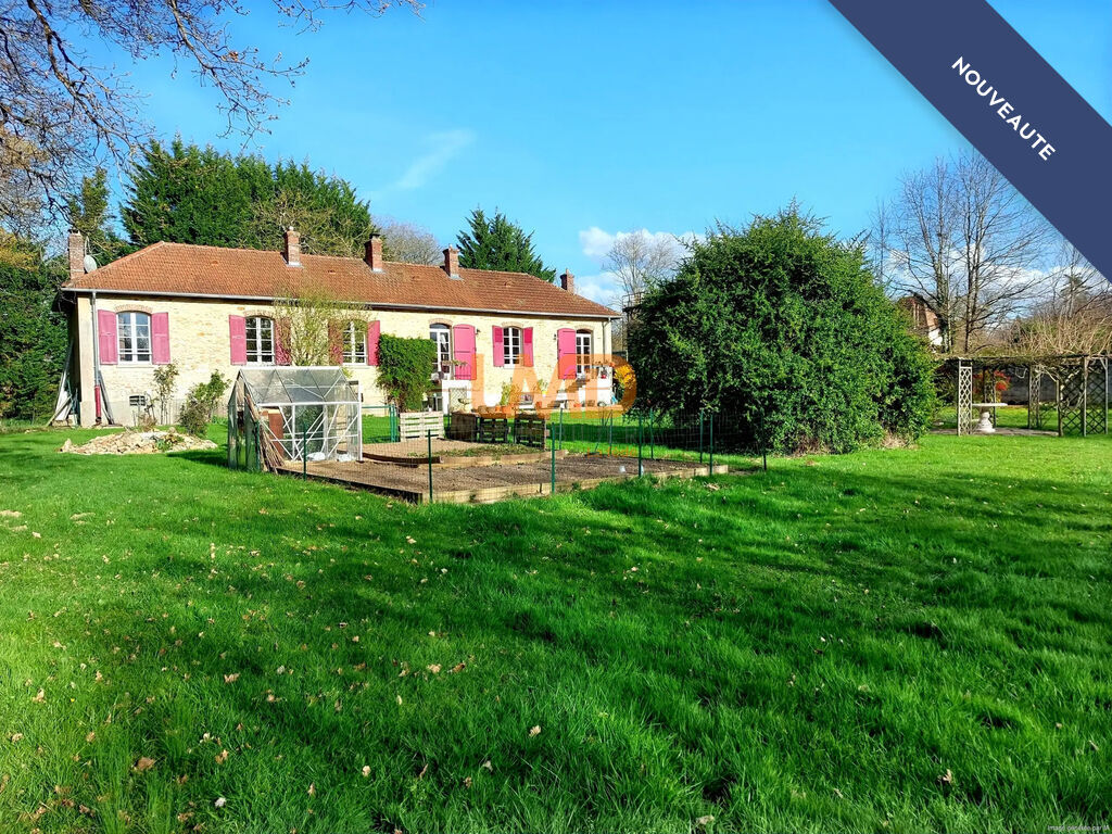 Photo 11 : 77, Montereau, maison en pierre , très bon état sur environ 1hec