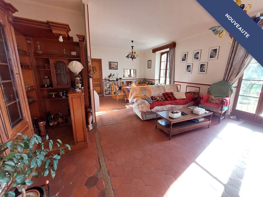 Photo 14 : 77, Montereau, maison en pierre , très bon état sur environ 1hec