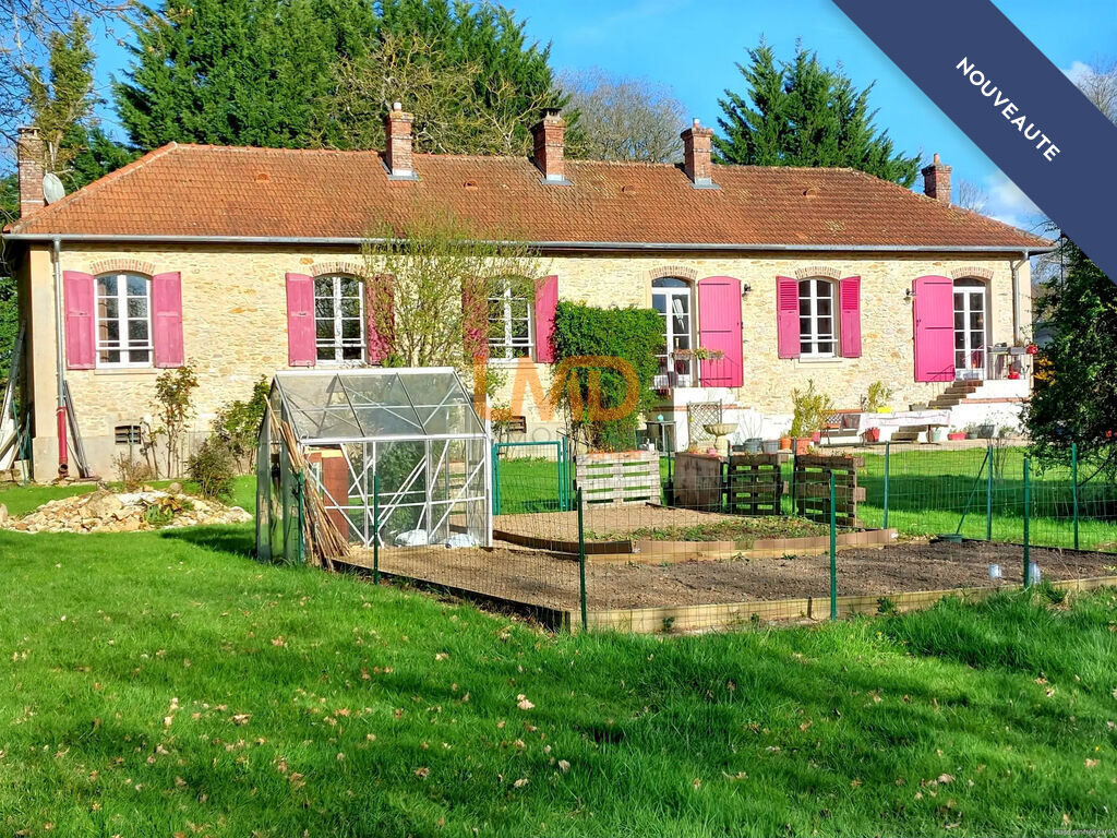 Photo 2 : 77, Montereau, maison en pierre , très bon état sur environ 1hec