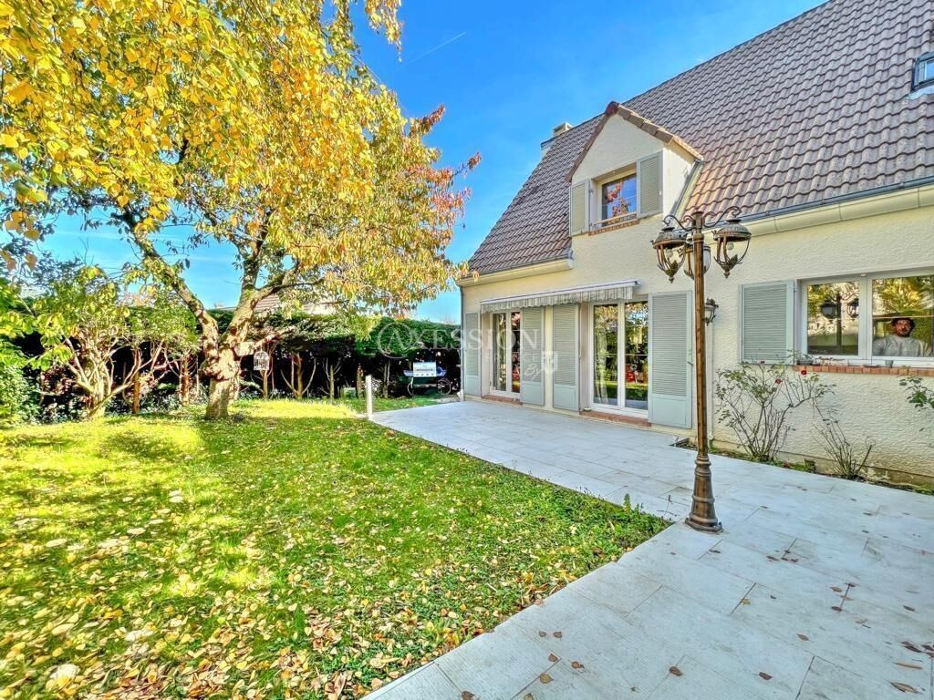 Photo 4 : Maison de 6 pièces - 4 chambres - jardin