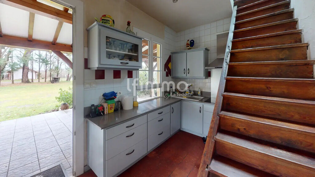 Photo 4 : Maison landaise avec piscine, dépendance et terrain