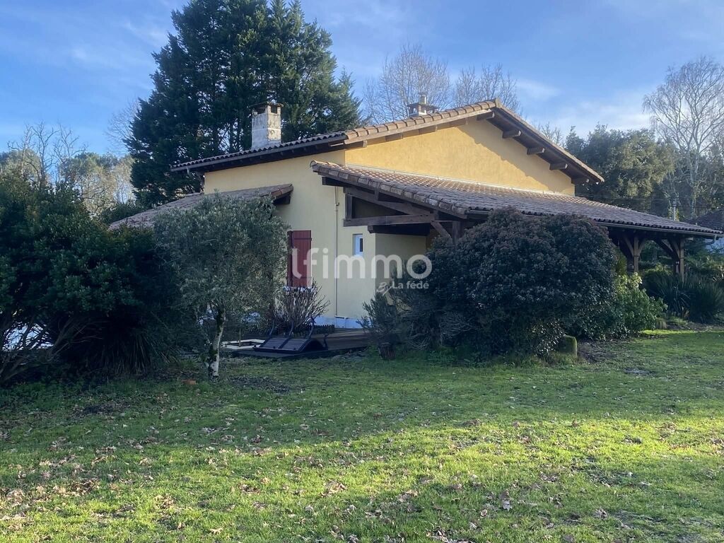 Photo 8 : Maison landaise avec piscine, dépendance et terrain