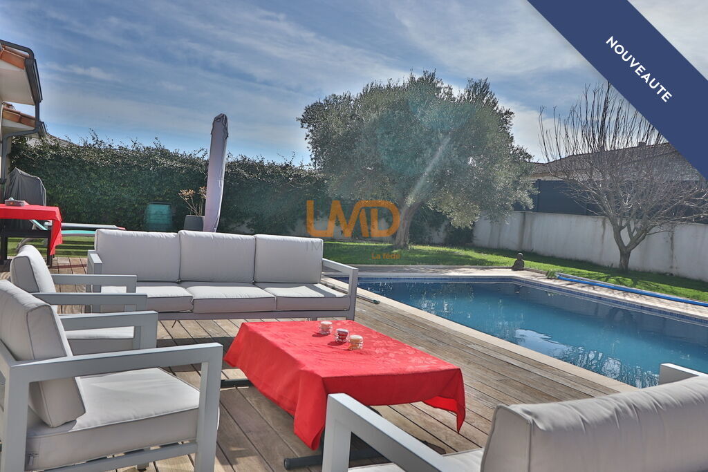 Photo 12 : Maison contemporaine-6 pièces-piscine-garage