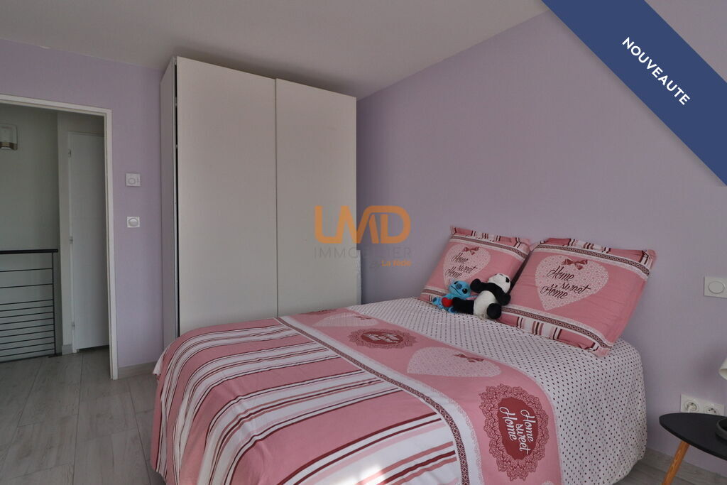 Photo 9 : Maison contemporaine-6 pièces-piscine-garage