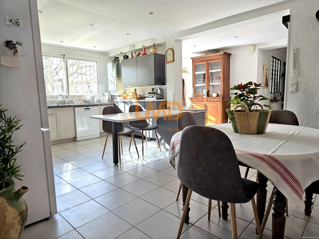 Photo 6 : Maison avec appartement indépendant, garage et terrasses, vue Al