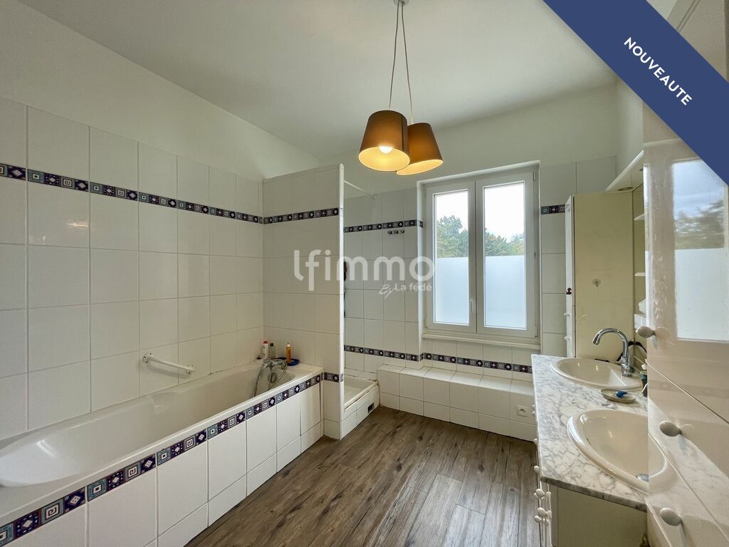 Photo 10 : Spacieuse maison familiale sur vaste terrain avec garage