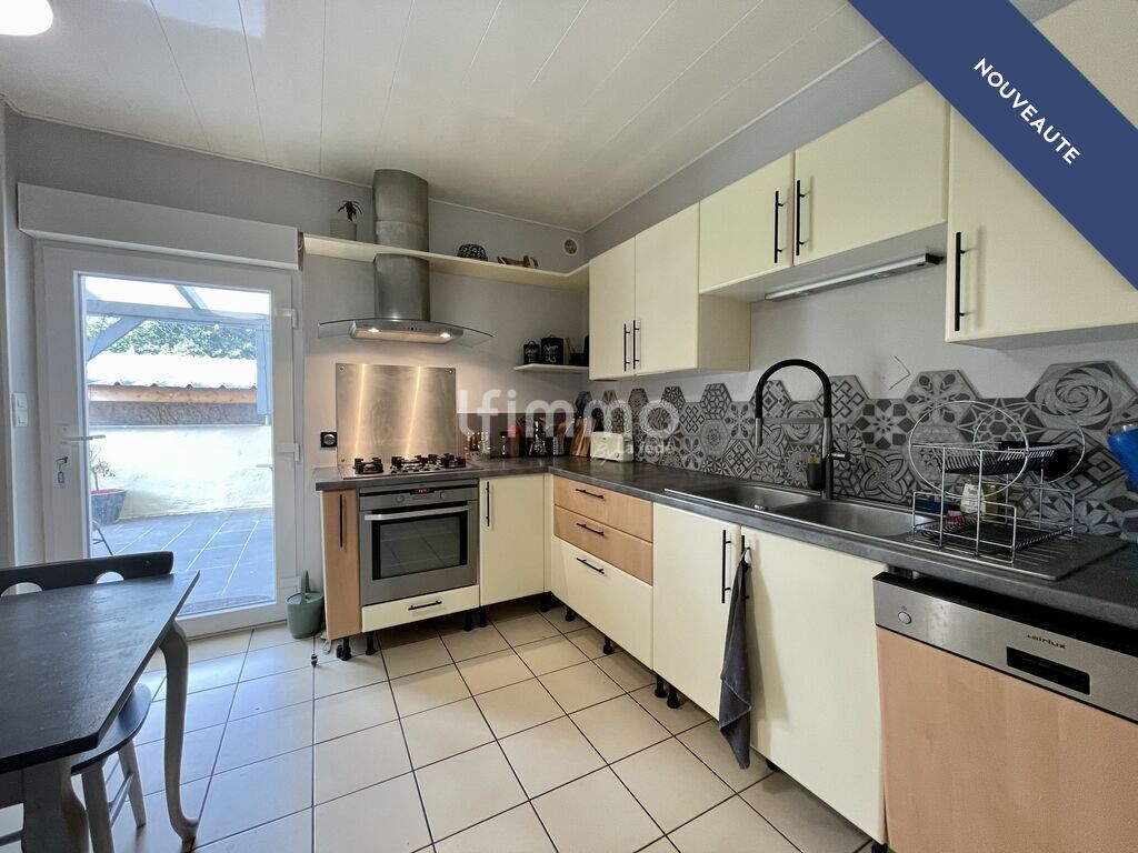 Photo 4 : Spacieuse maison familiale sur vaste terrain avec garage