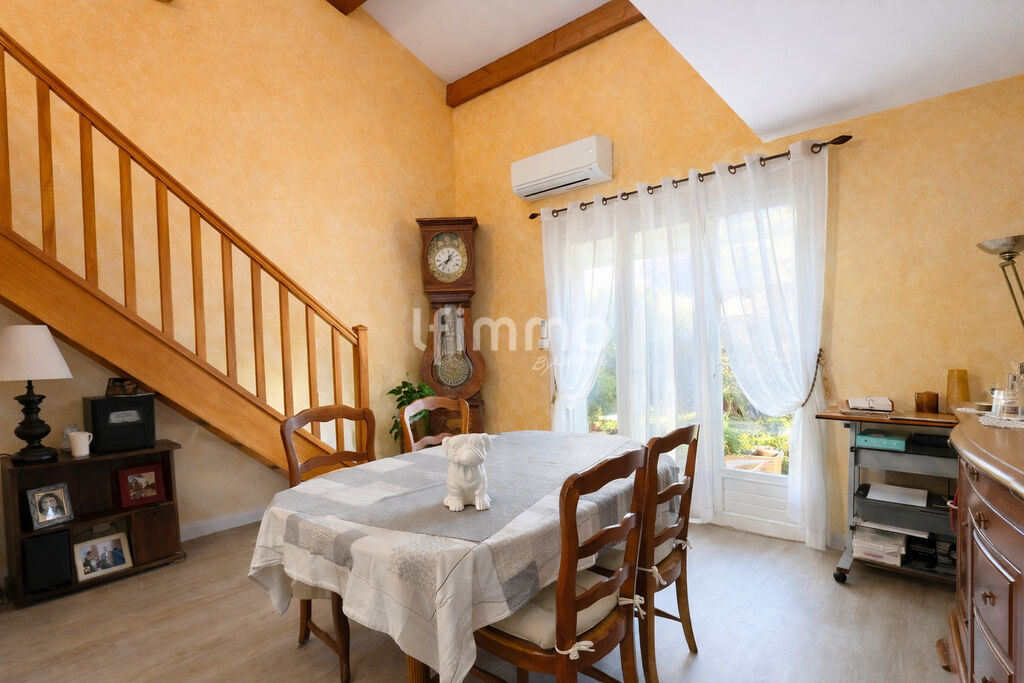 Photo 1 : Ensemble immobilier avec 2 maisons, garage, jardin