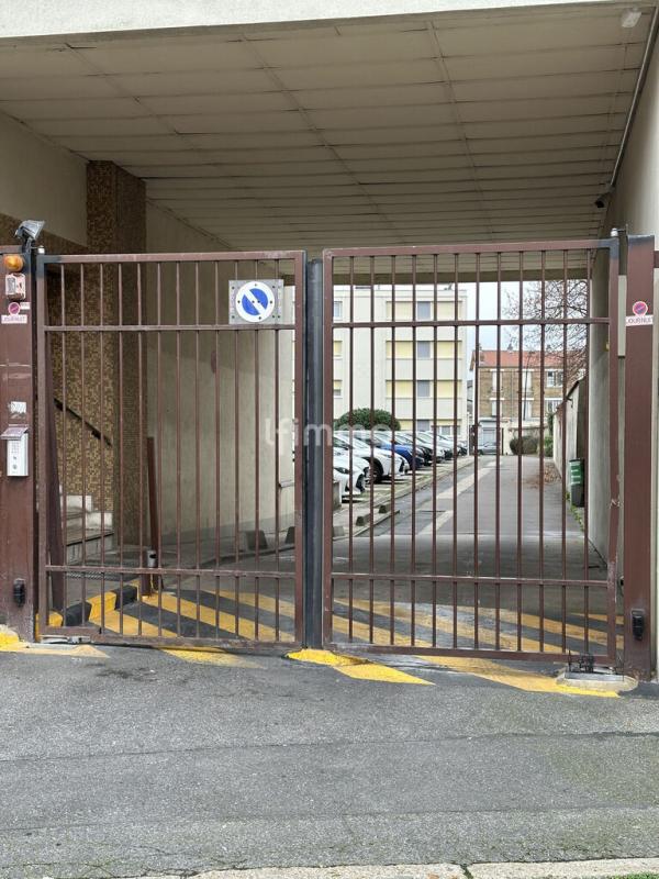 Photo 3 : Box fermé 12m2