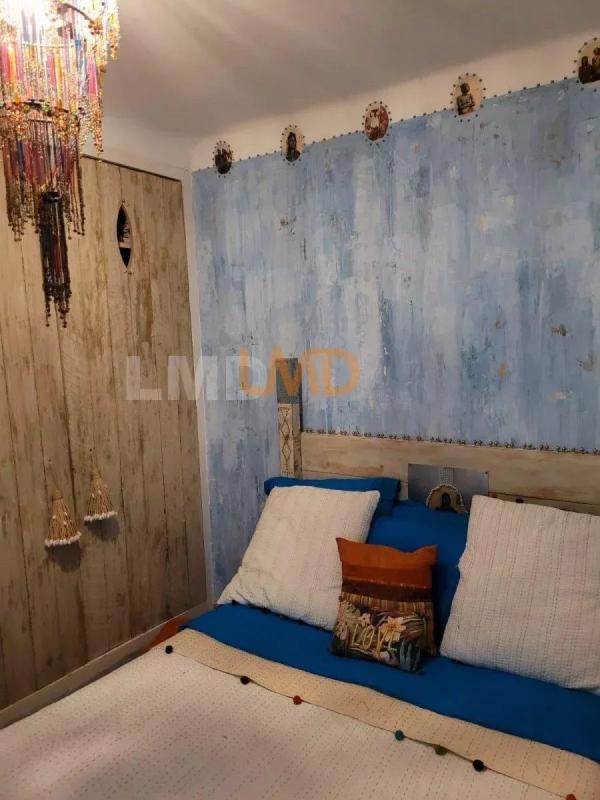 Photo 16 : maison en pierre de 140m2  .. piscine. garage