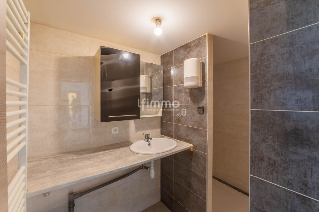 Photo 5 : Maison Individuelle, rénovée, quartier calme de la Ville