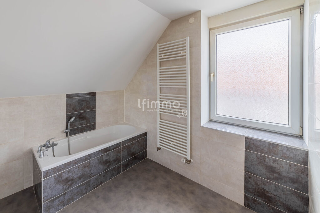 Photo 9 : Maison Individuelle, rénovée, quartier calme de la Ville