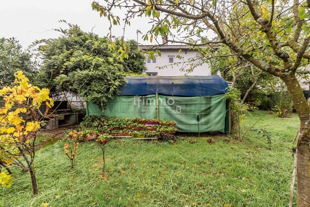 Photo 11 : Habitation familiale, dotée d'une belle construction à Moussey