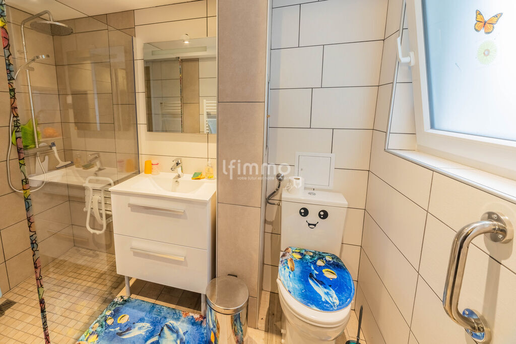 Photo 5 : Habitation familiale, dotée d'une belle construction à Moussey