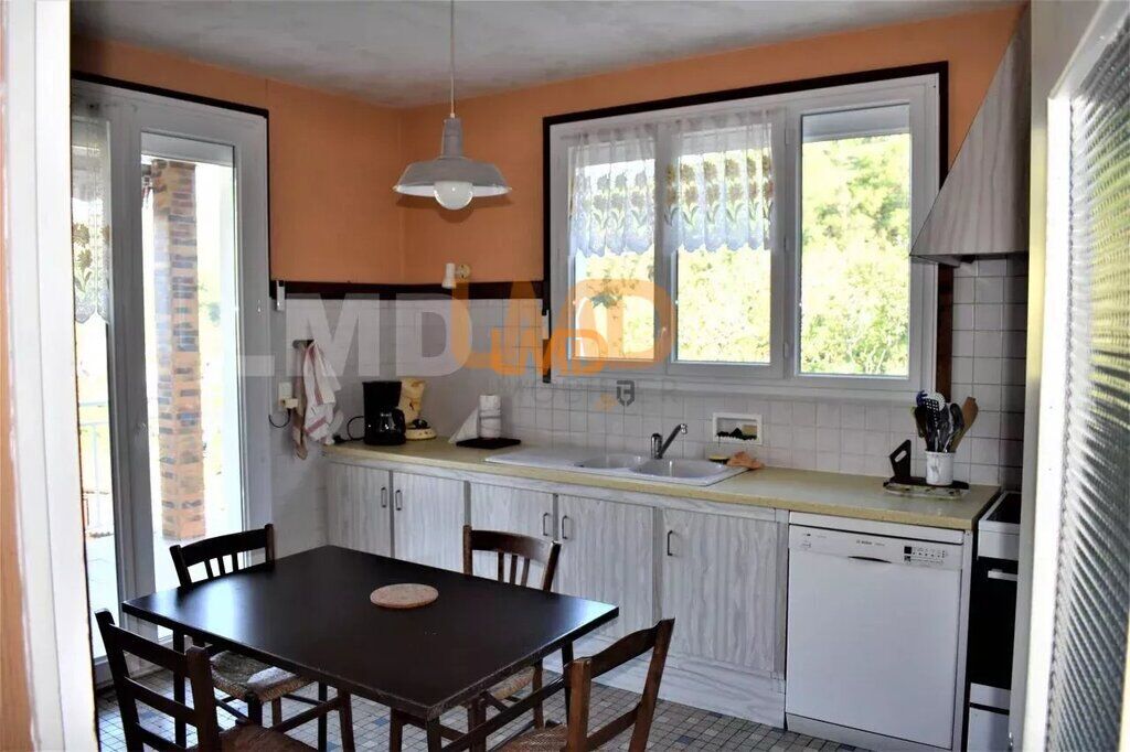 Photo 2 : Grande Maison Avec Terrain