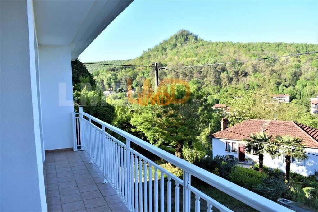 Photo 6 : Grande Maison Avec Terrain