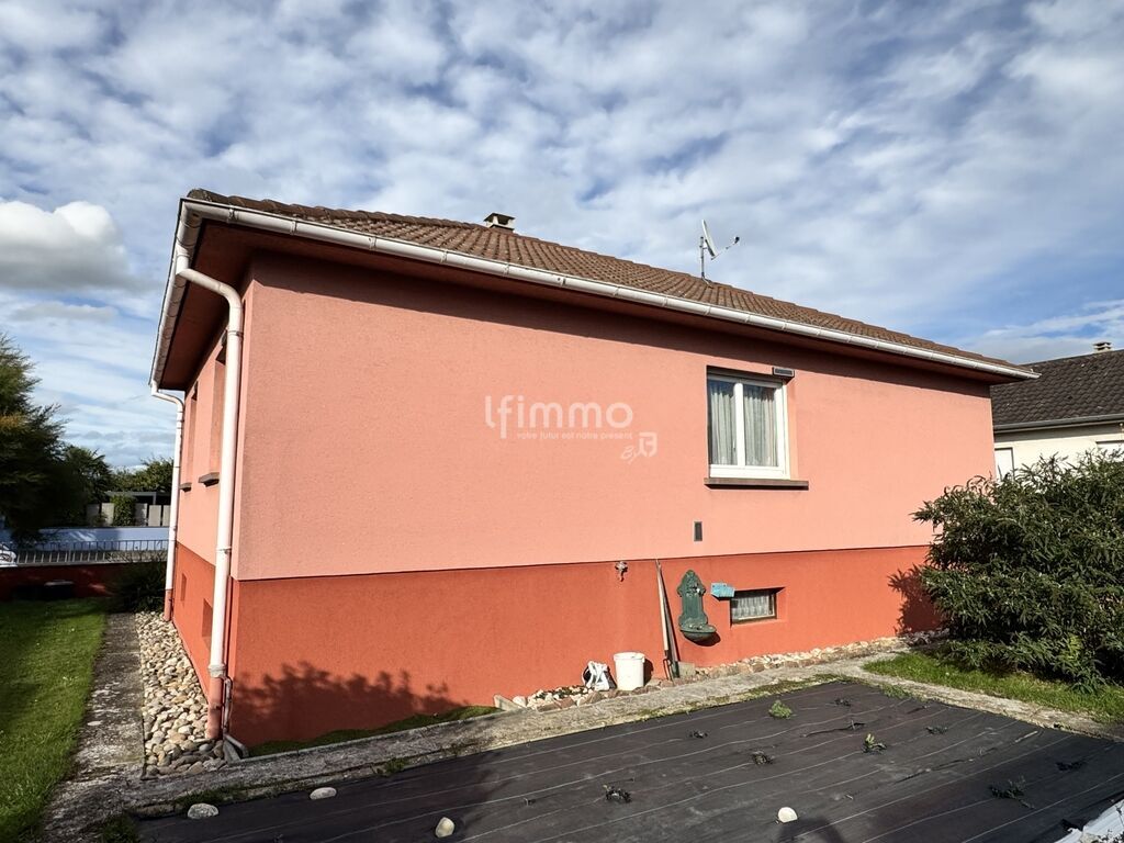 Photo 7 : Maison de plain-pied, garage. Terrain 552 m² Fessenheim (68740)