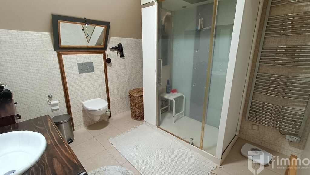 Photo 10 : Briarde indépendante avec dépendance