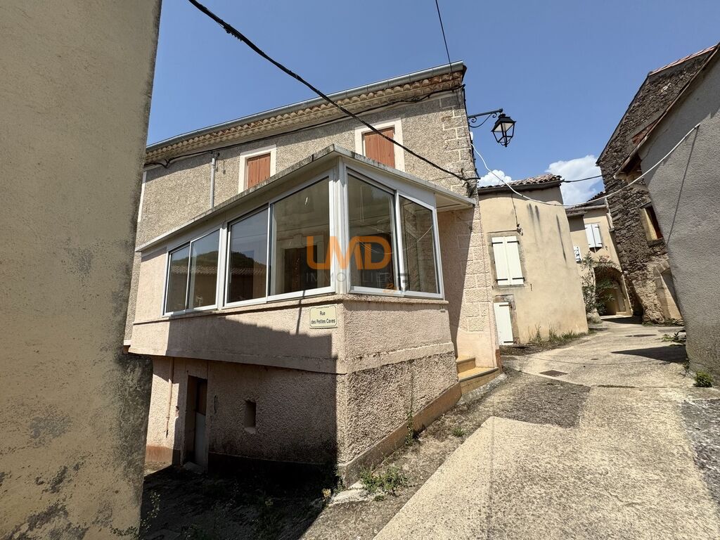 Photo 9 : Maison de village-2 chambres- véranda - garage