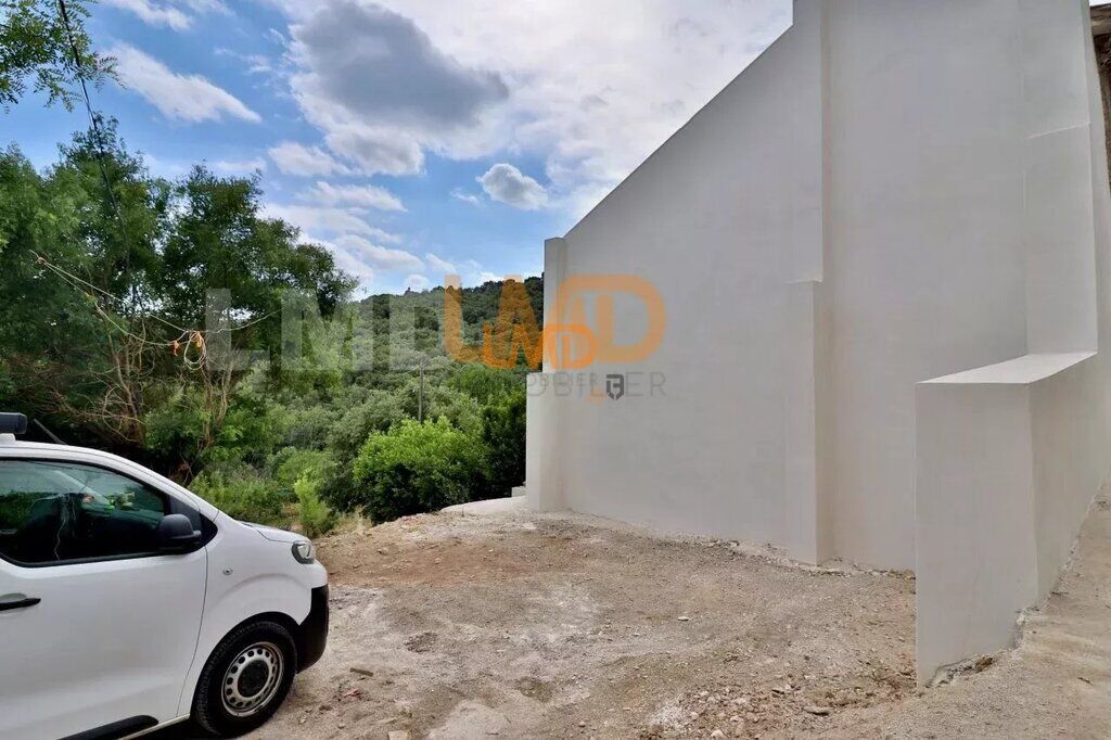 Photo 8 : Terrain Constructible - 260m2 - VUE Degagee